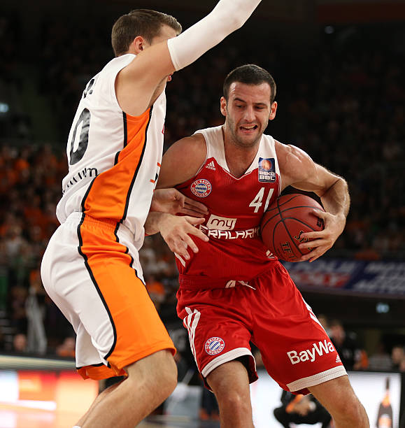 詹姆斯在N 詹姆斯在N