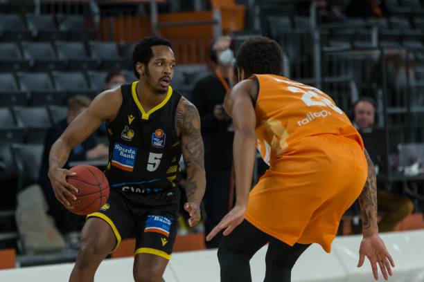 种挑战和困 种挑战和困